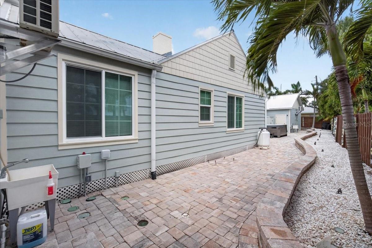 216 SUNRISE DR, NOKOMIS, FL, 34275