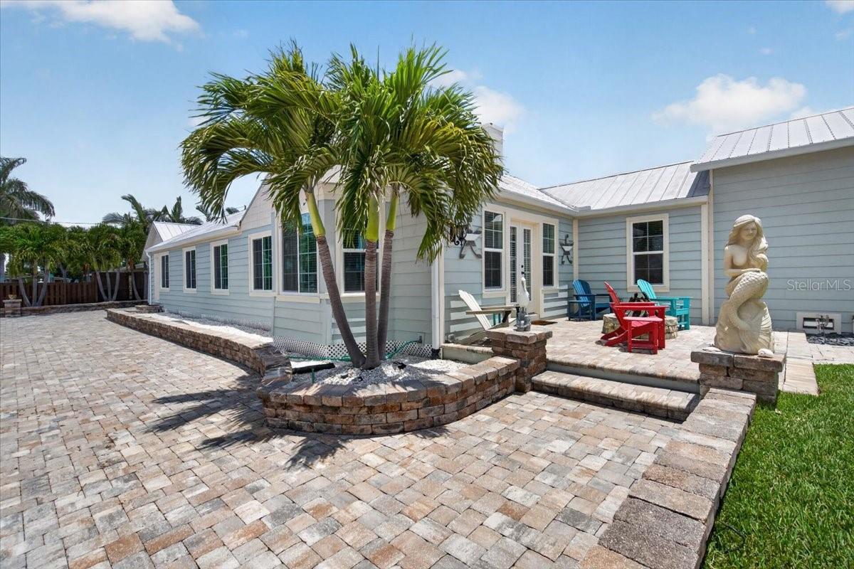 216 SUNRISE DR, NOKOMIS, FL, 34275
