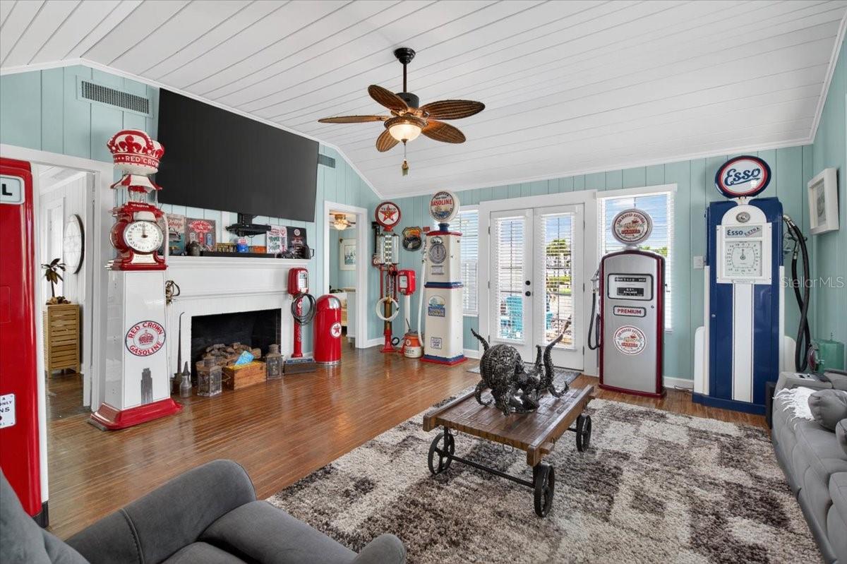 216 SUNRISE DR, NOKOMIS, FL, 34275