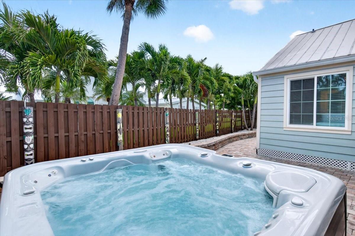 216 SUNRISE DR, NOKOMIS, FL, 34275