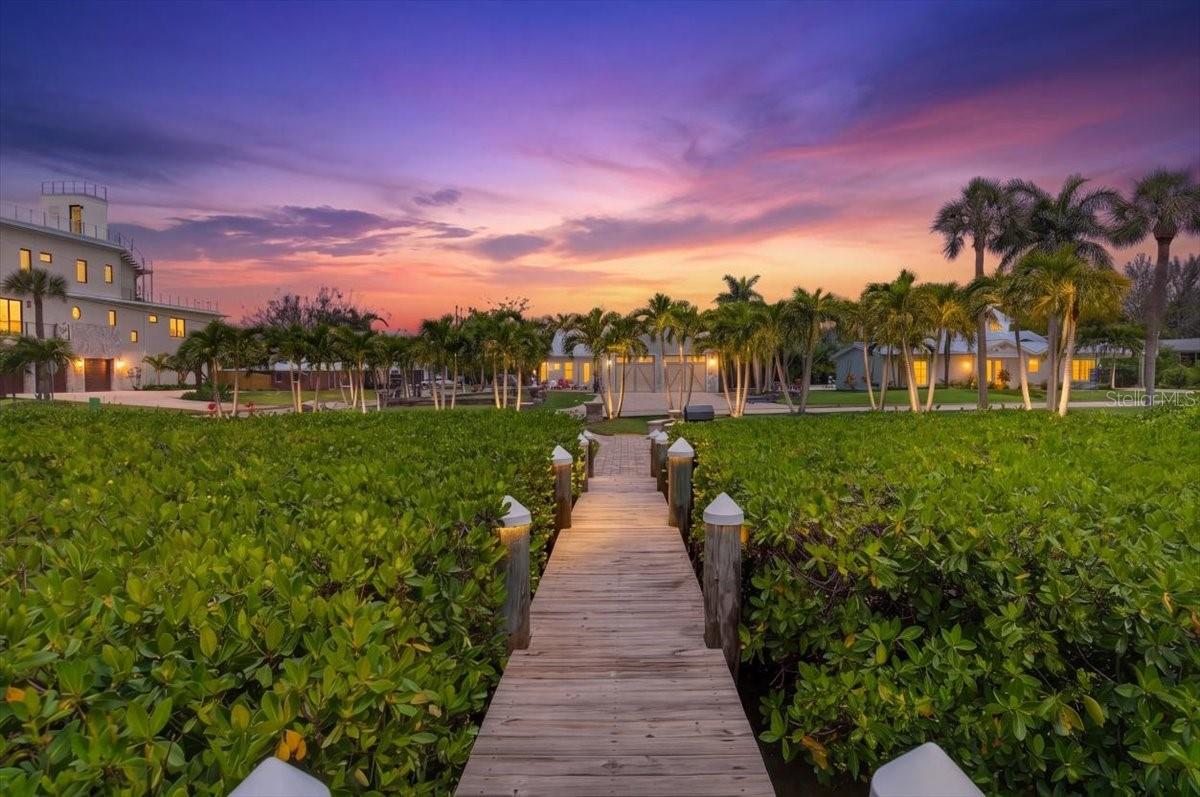 216 SUNRISE DR, NOKOMIS, FL, 34275