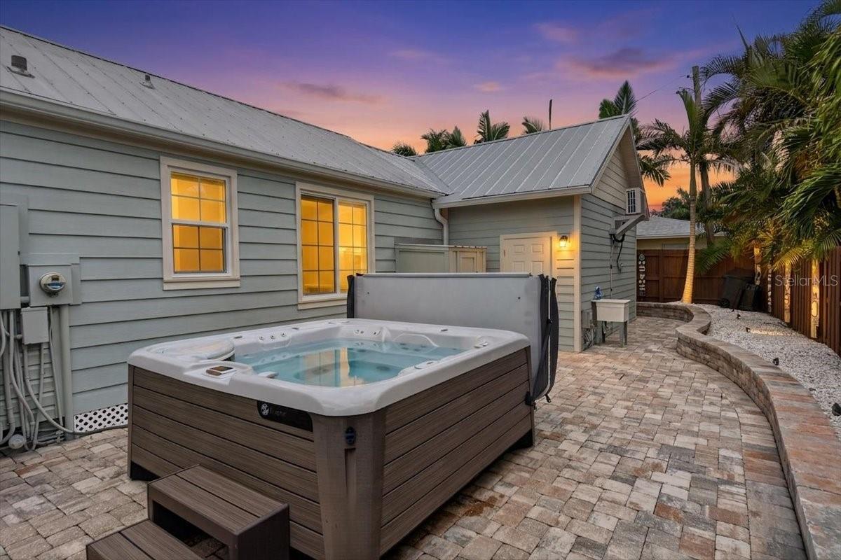 216 SUNRISE DR, NOKOMIS, FL, 34275