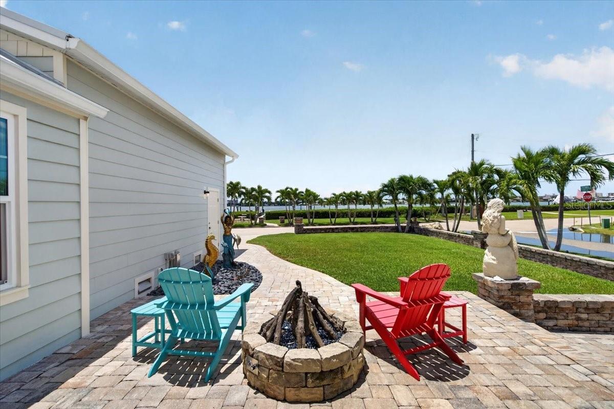 216 SUNRISE DR, NOKOMIS, FL, 34275