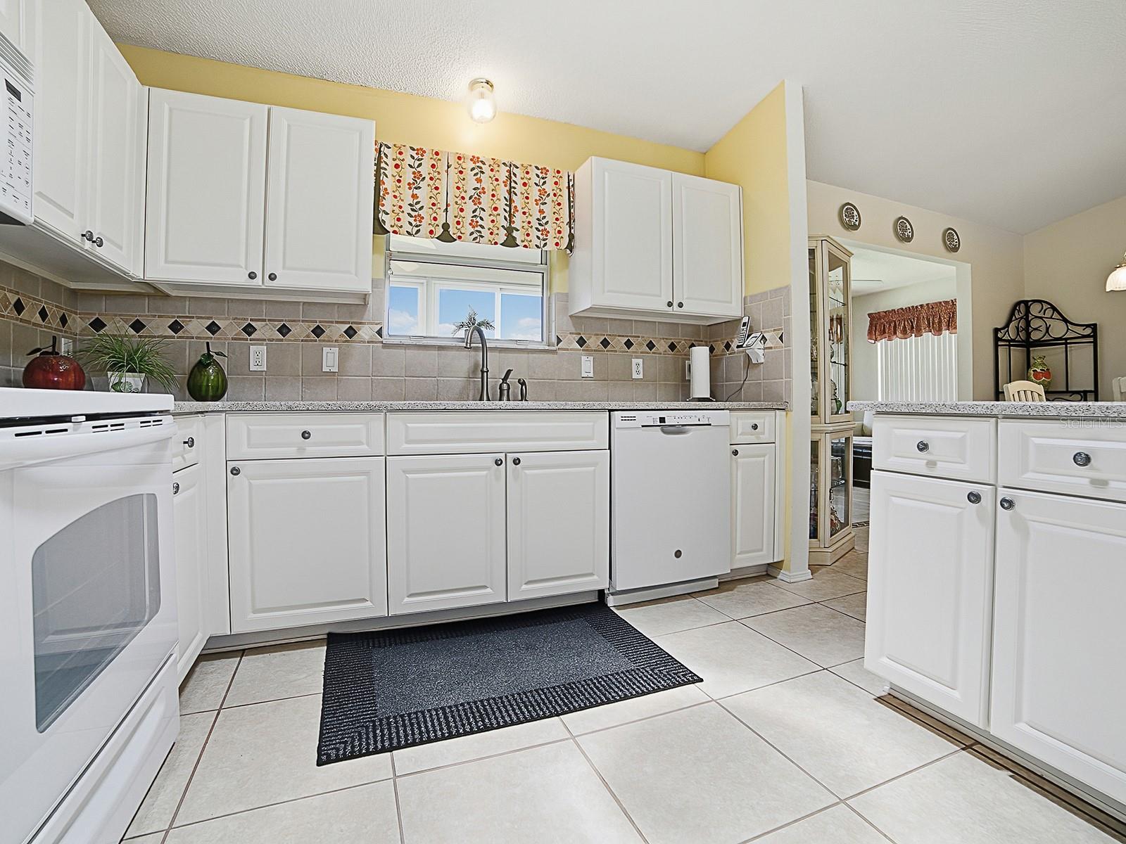 1202 CHAPARRAL DR, THE VILLAGES, FL, 32159