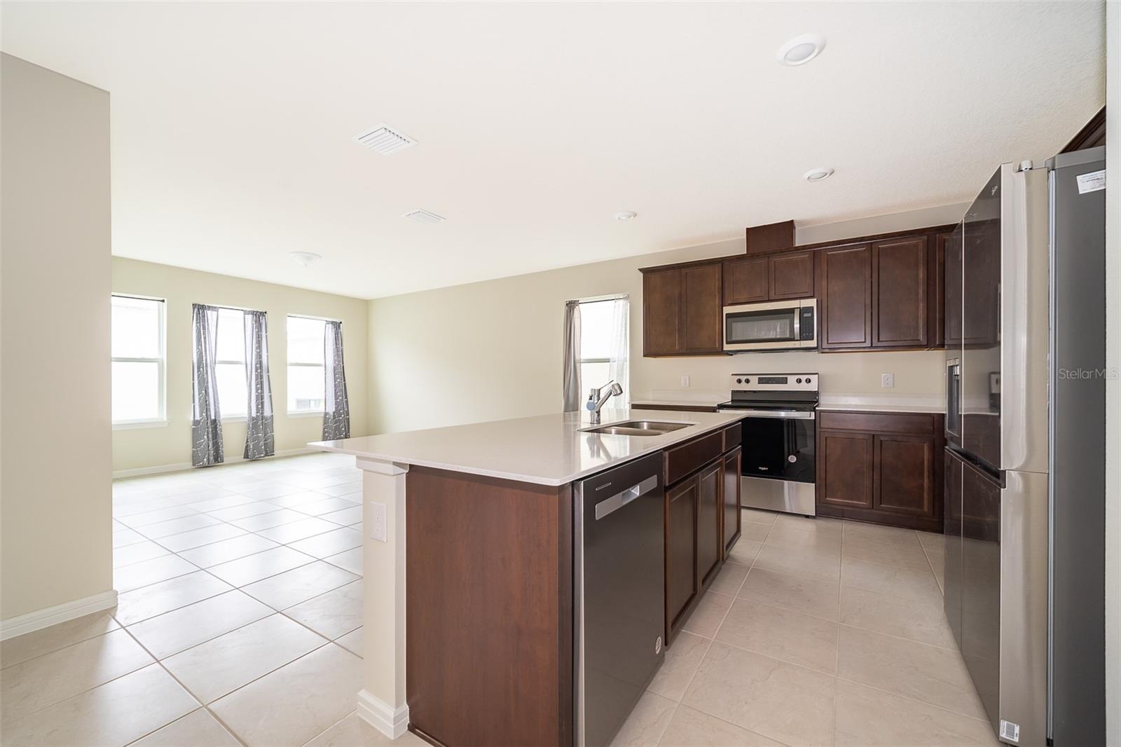 1941 SUMMER SERENITY DR, KISSIMMEE, FL, 34744