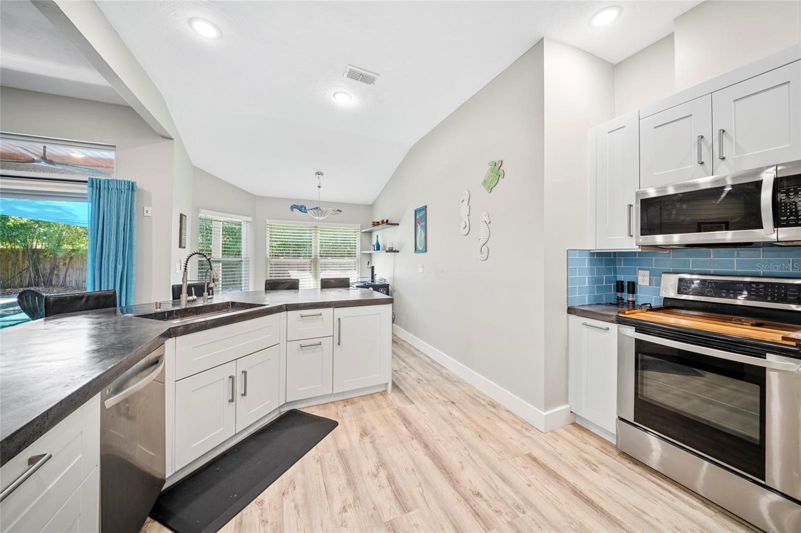 53 OAKWOOD RD, JACKSONVILLE BEACH, FL, 32250