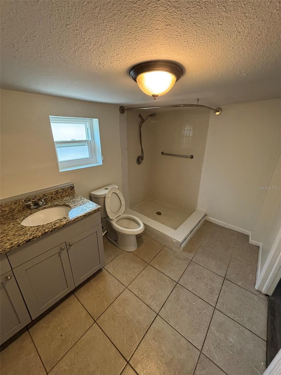 2908 E HOWELL ST, TAMPA, FL, 33610