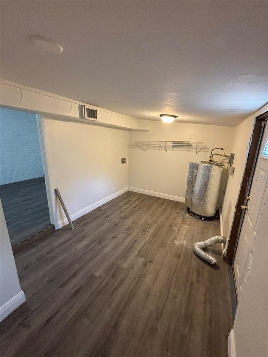 2908 E HOWELL ST, TAMPA, FL, 33610