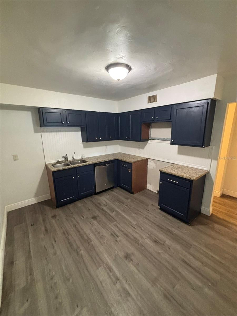 2908 E HOWELL ST, TAMPA, FL, 33610