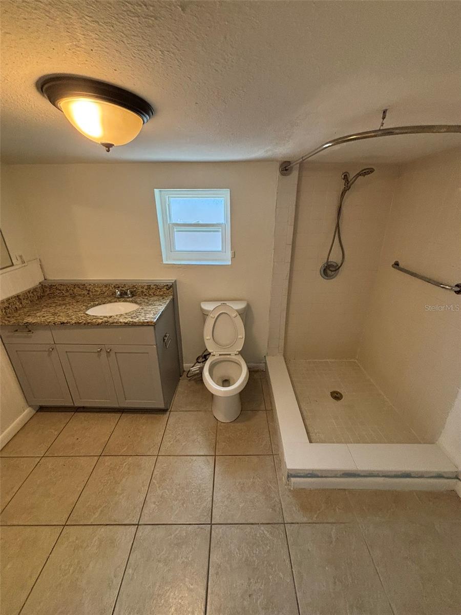 2908 E HOWELL ST, TAMPA, FL, 33610