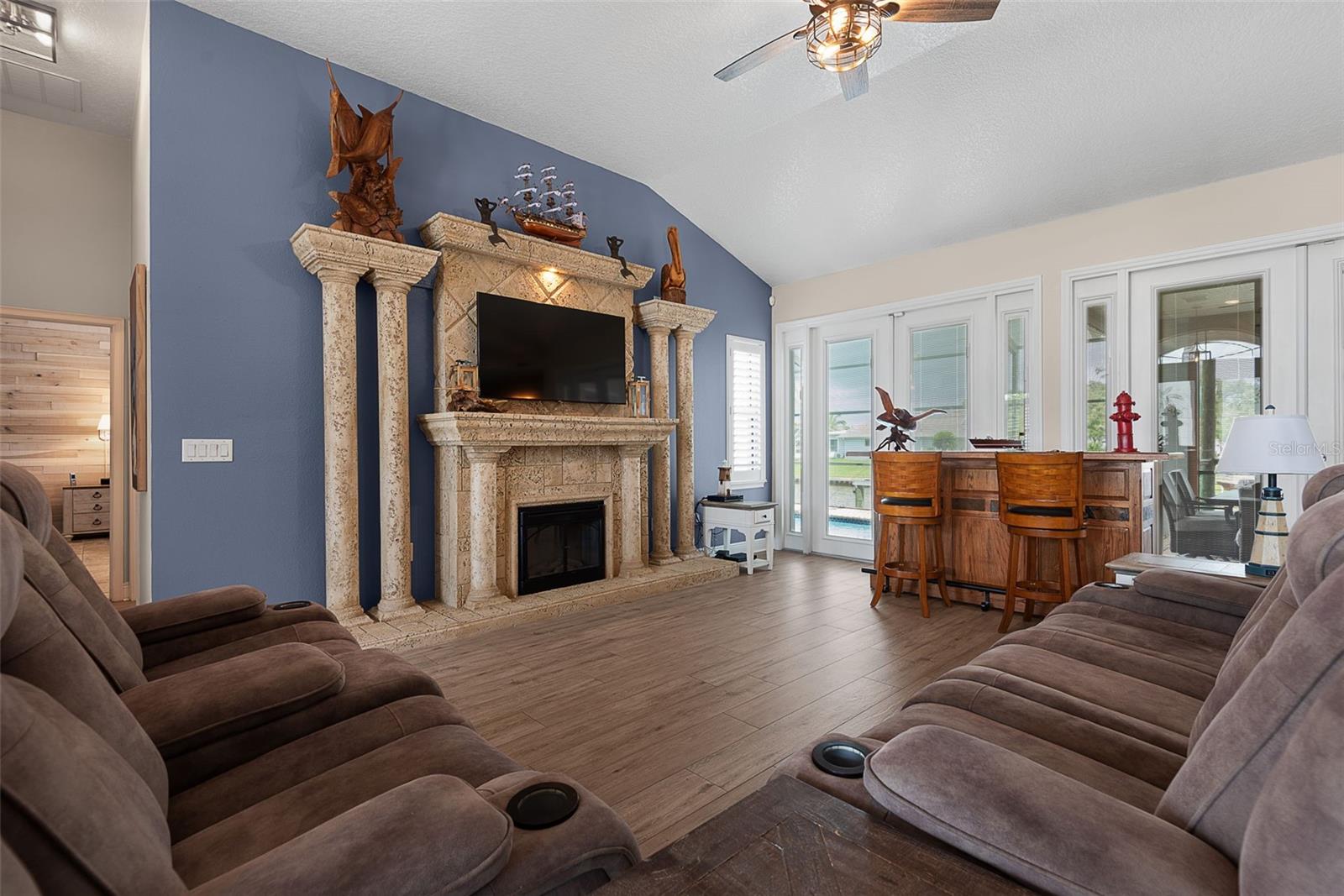 72 CLUB HOUSE DR, PALM COAST, FL, 32137