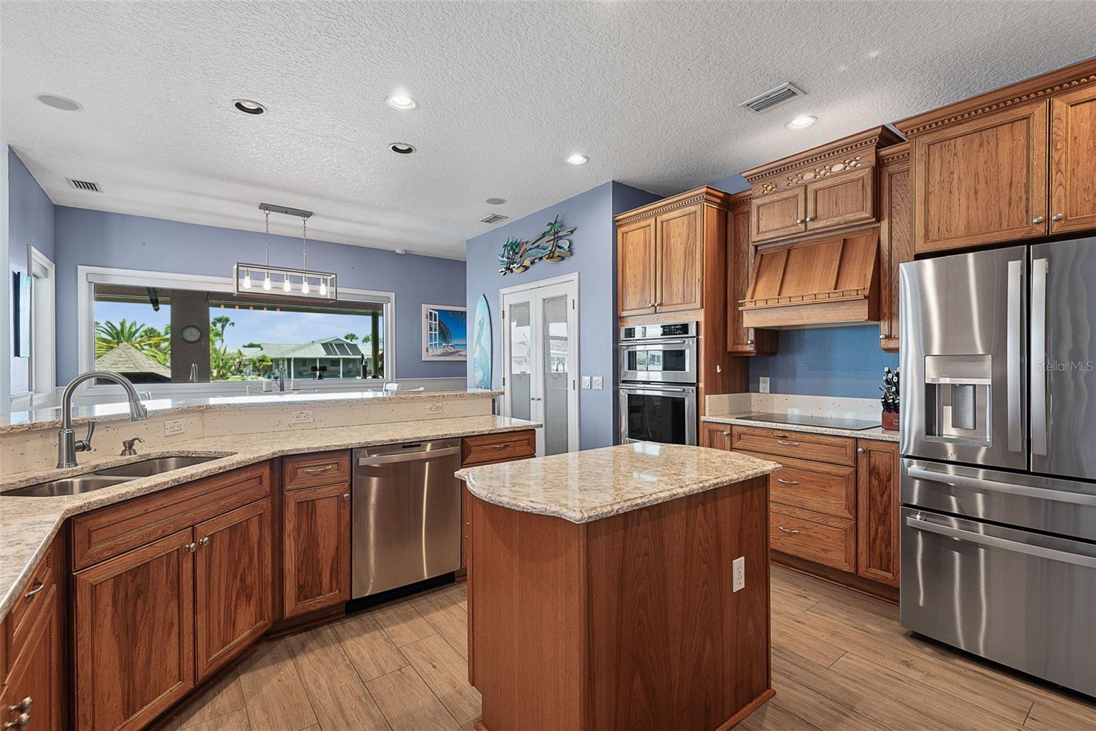 72 CLUB HOUSE DR, PALM COAST, FL, 32137