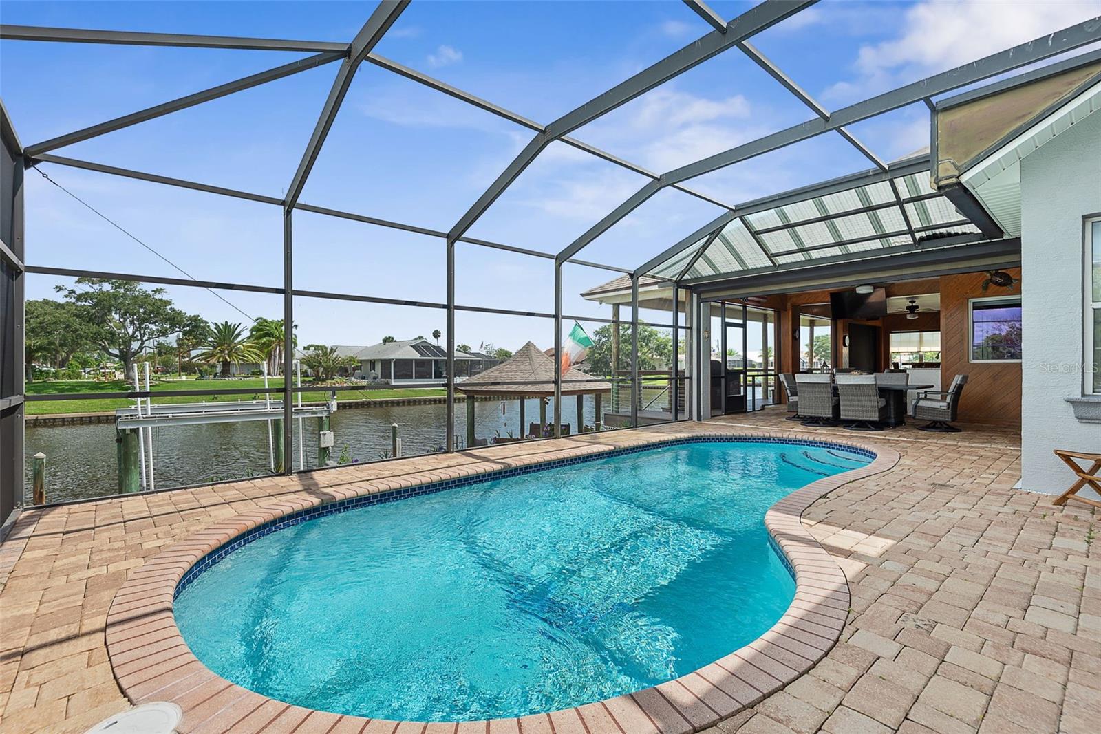 72 CLUB HOUSE DR, PALM COAST, FL, 32137