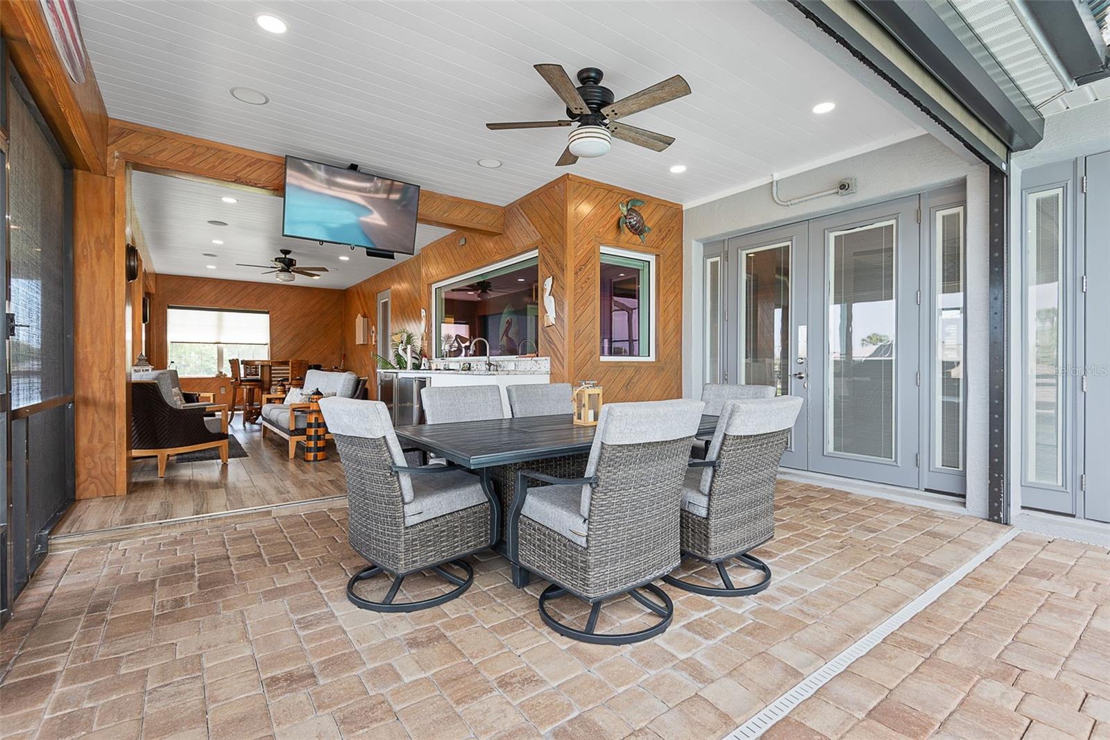 72 CLUB HOUSE DR, PALM COAST, FL, 32137