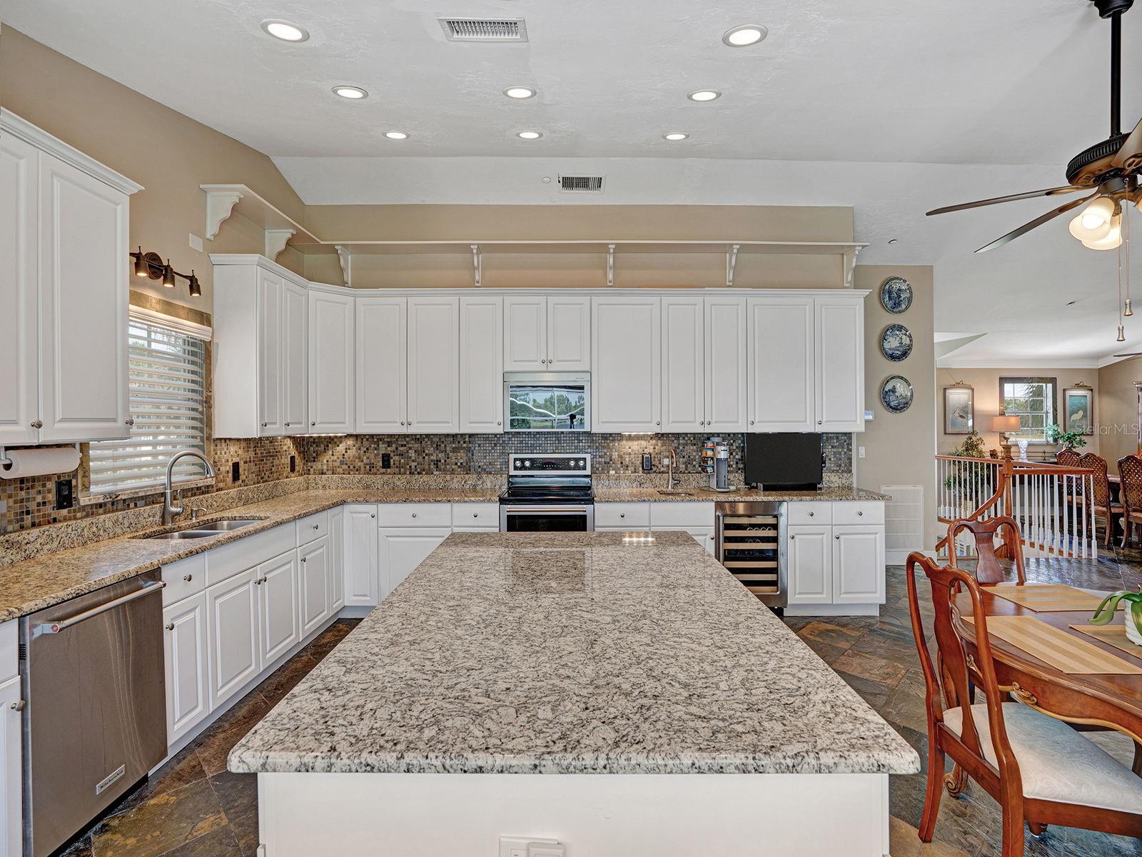 16270 FOREST MIST CT, ALVA, FL, 33920