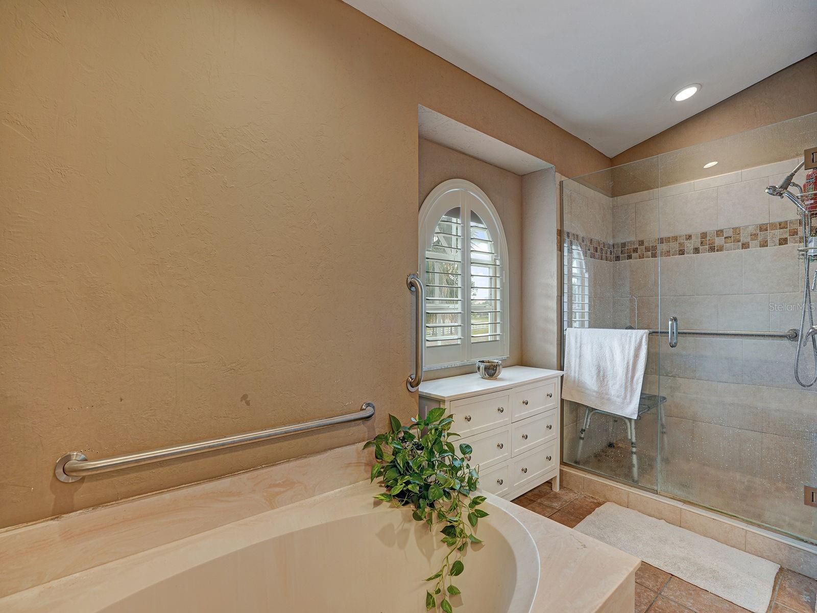 16270 FOREST MIST CT, ALVA, FL, 33920