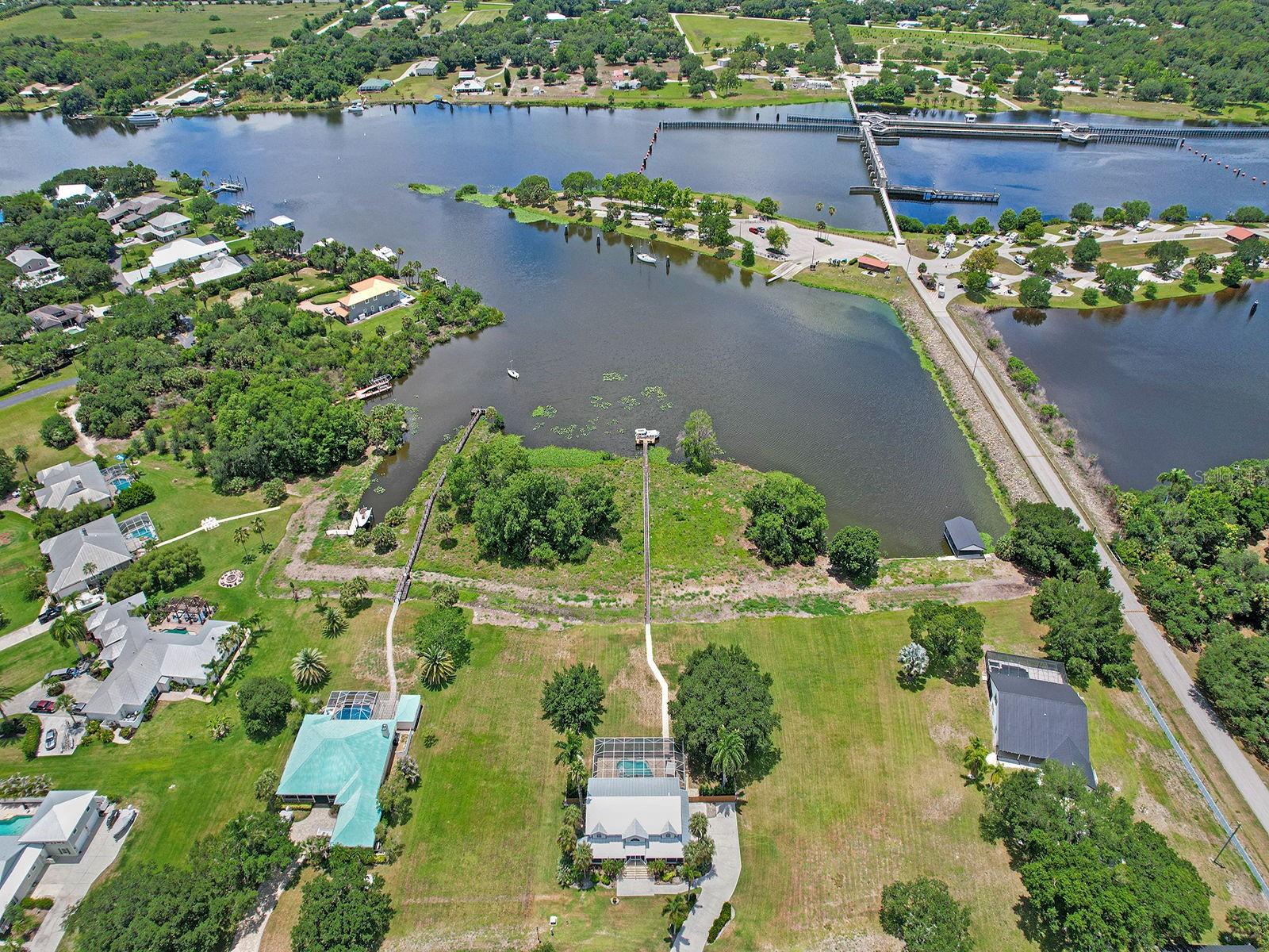 16270 FOREST MIST CT, ALVA, FL, 33920