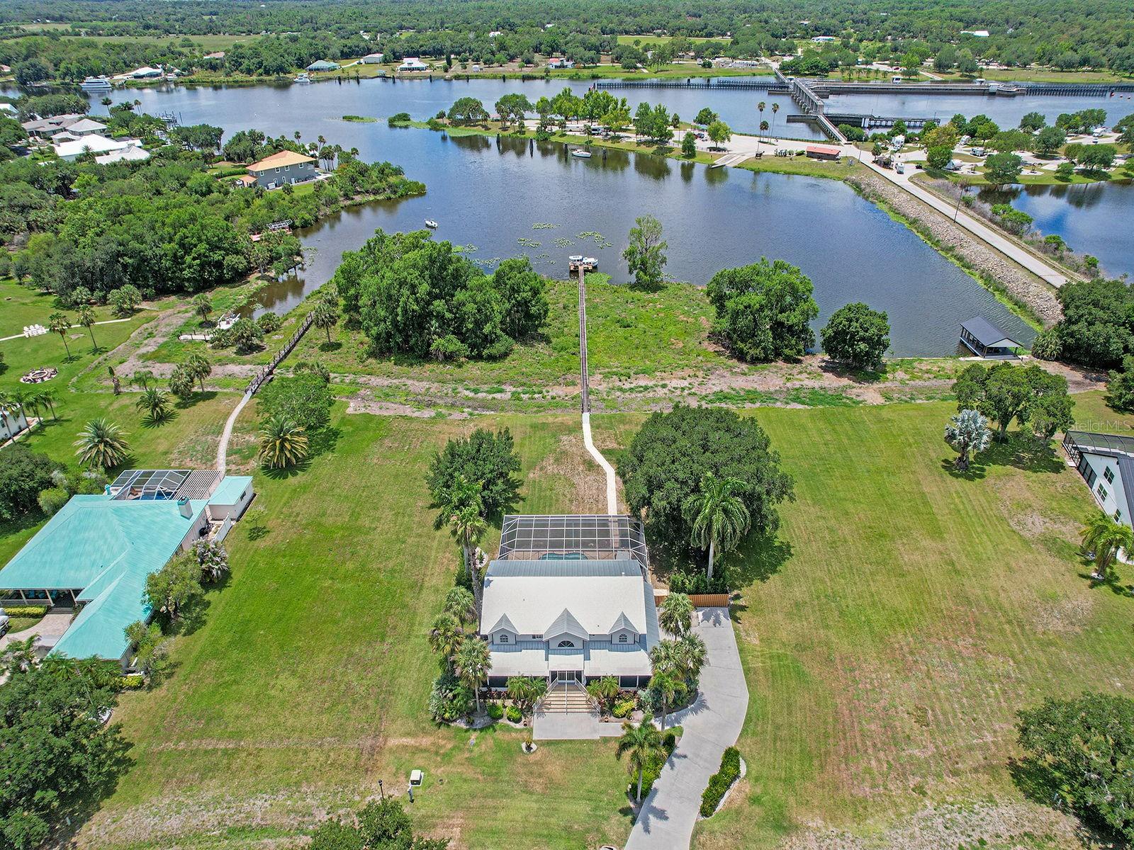 16270 FOREST MIST CT, ALVA, FL, 33920