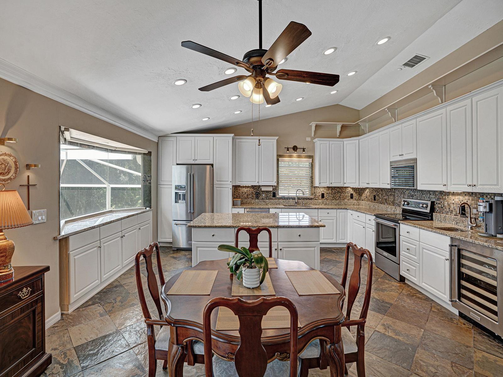 16270 FOREST MIST CT, ALVA, FL, 33920