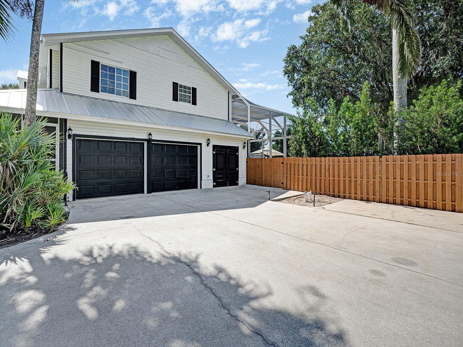 16270 FOREST MIST CT, ALVA, FL, 33920