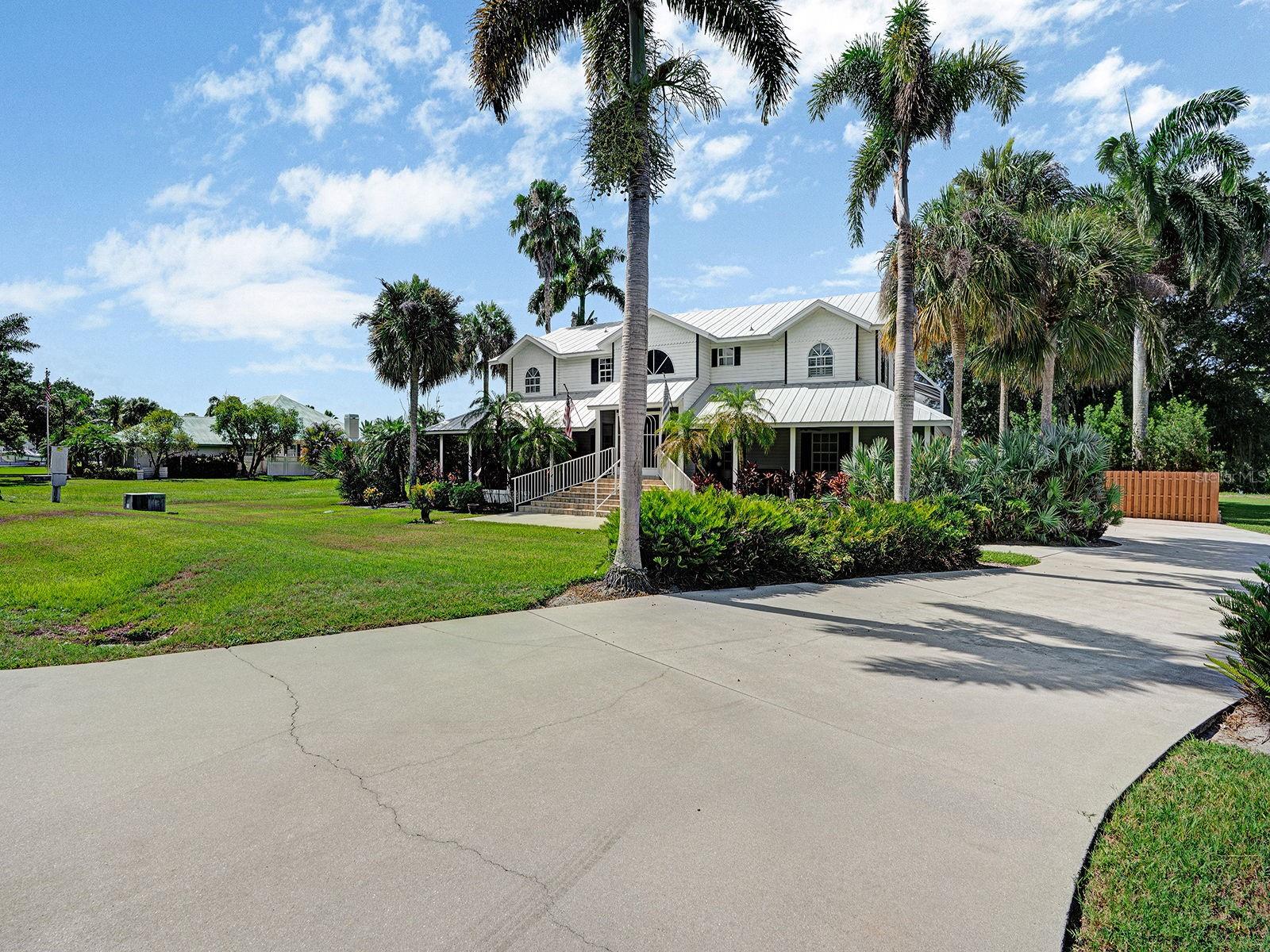 16270 FOREST MIST CT, ALVA, FL, 33920