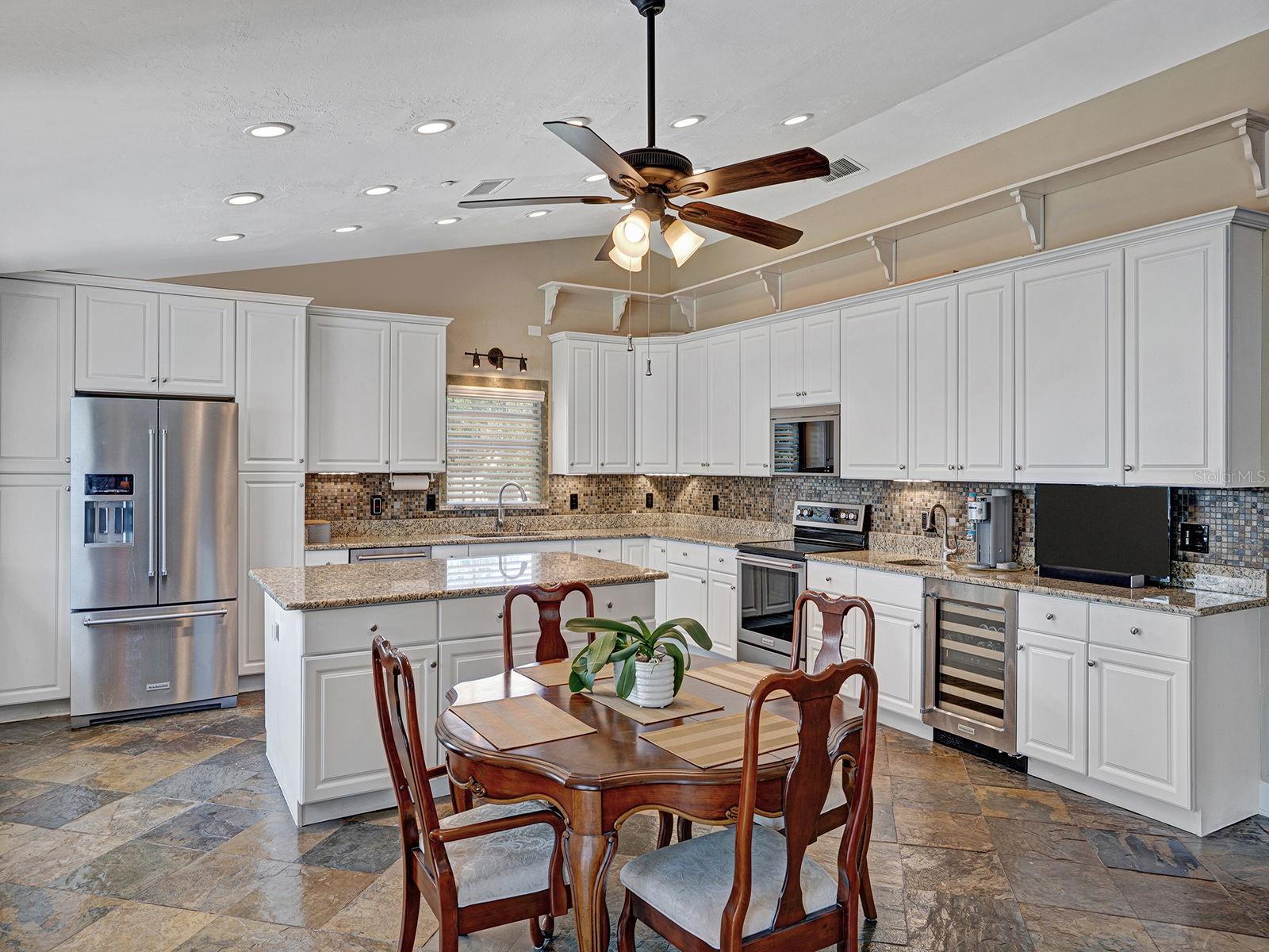 16270 FOREST MIST CT, ALVA, FL, 33920