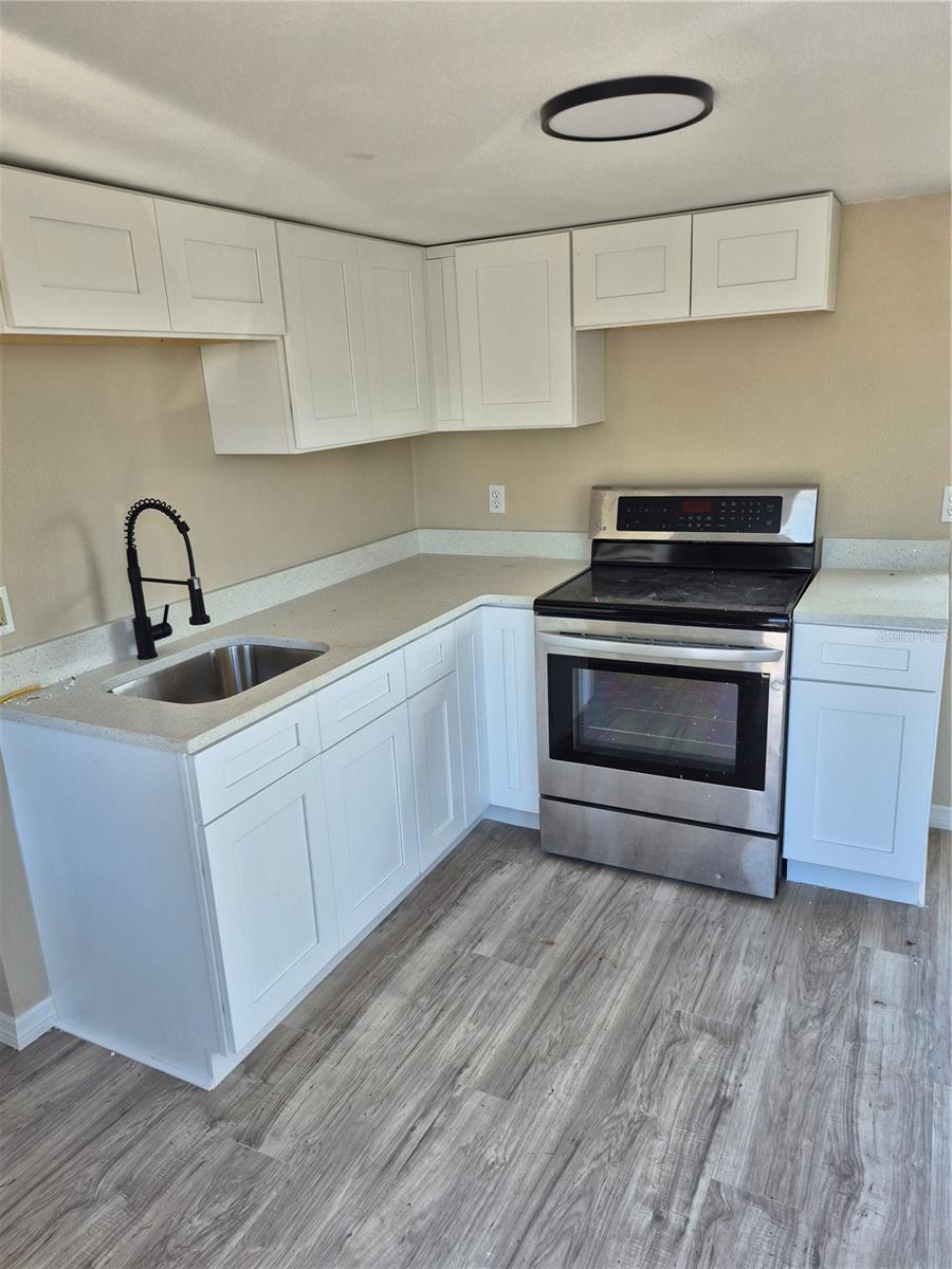 5680 28TH ST N #L2, ST PETERSBURG, FL, 33714