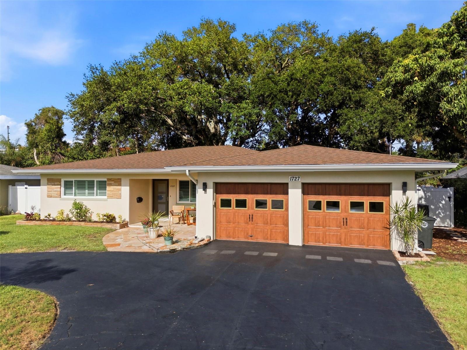 1727 CYPRESS AVE, BELLEAIR, FL, 33756