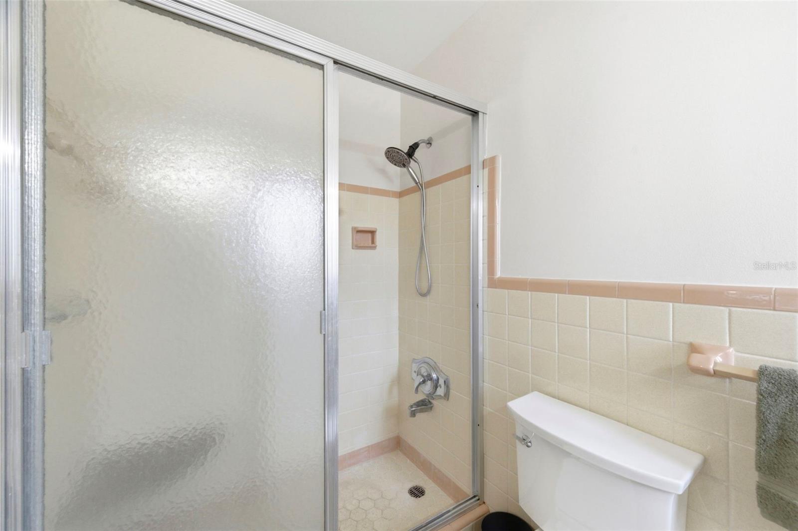 1727 CYPRESS AVE, BELLEAIR, FL, 33756