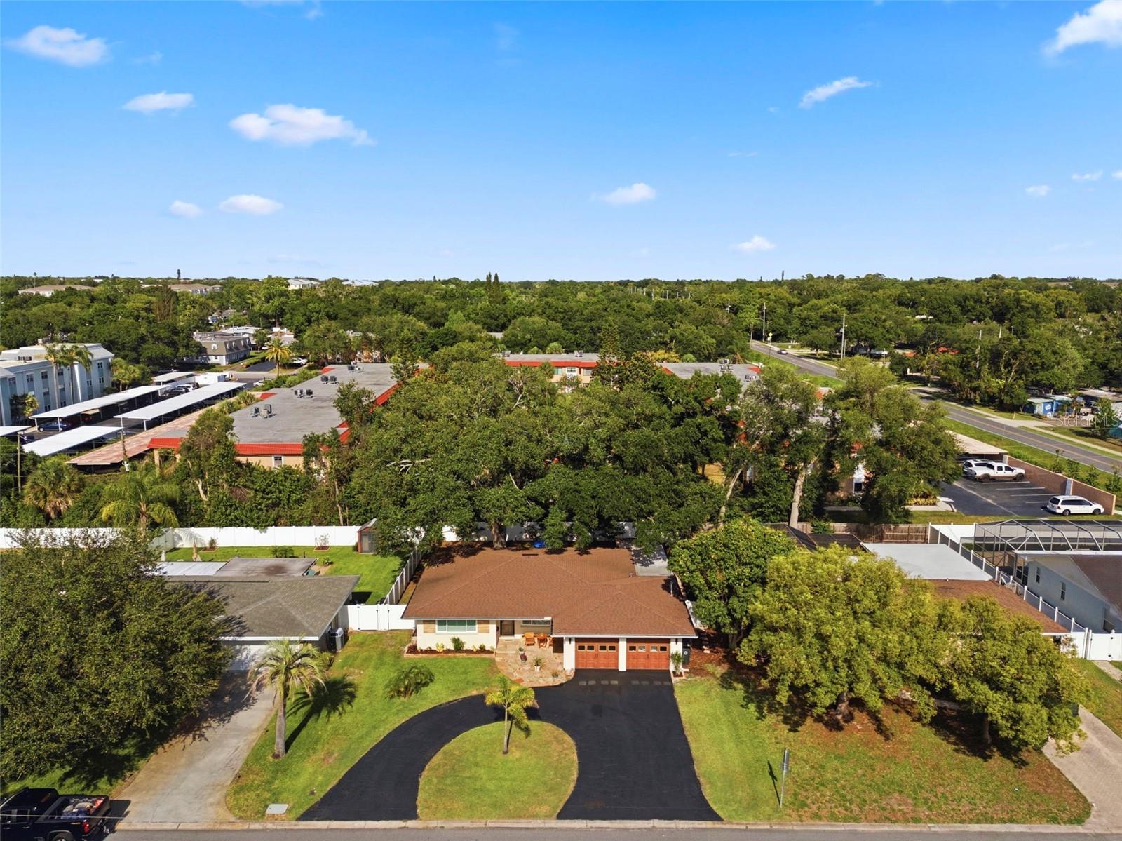 1727 CYPRESS AVE, BELLEAIR, FL, 33756
