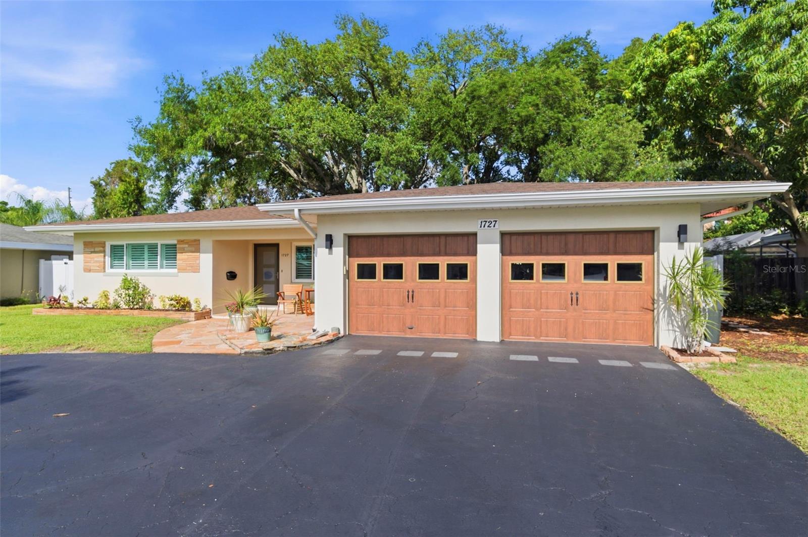 1727 CYPRESS AVE, BELLEAIR, FL, 33756