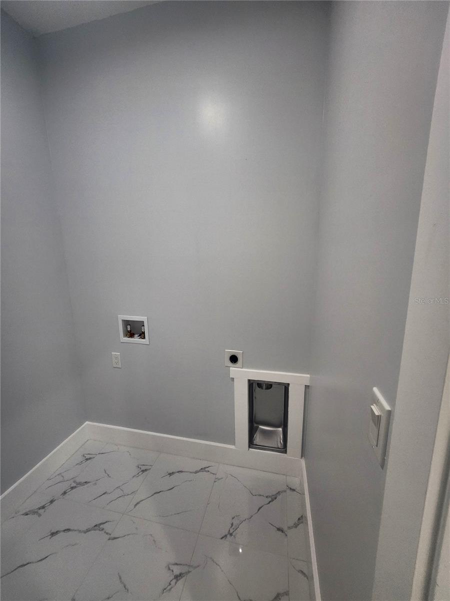 12025 CLARENDON AVE, PORT CHARLOTTE, FL, 33981