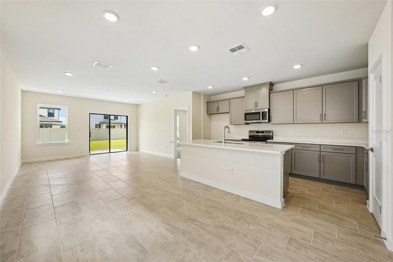 3243 CUP DR, LAKELAND, FL, 33803