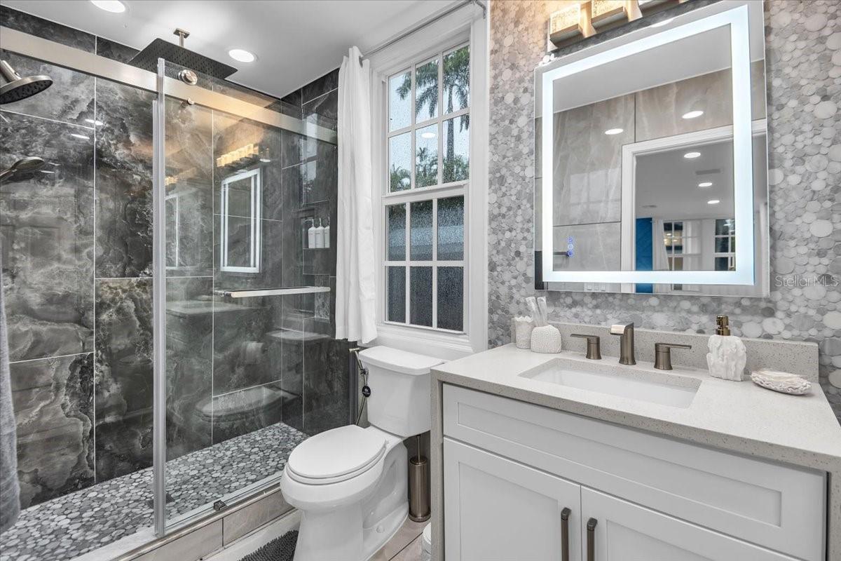 115 EDMONDSON AVE, SARASOTA, FL, 34242