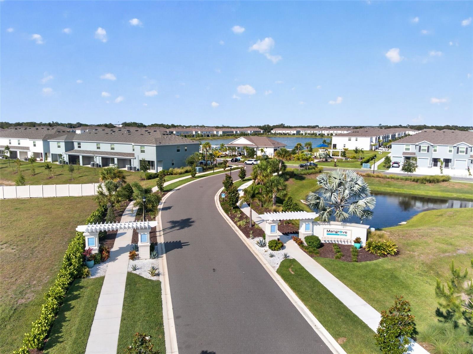 567 MANGROVE SHADE CIR, APOLLO BEACH, FL, 33572