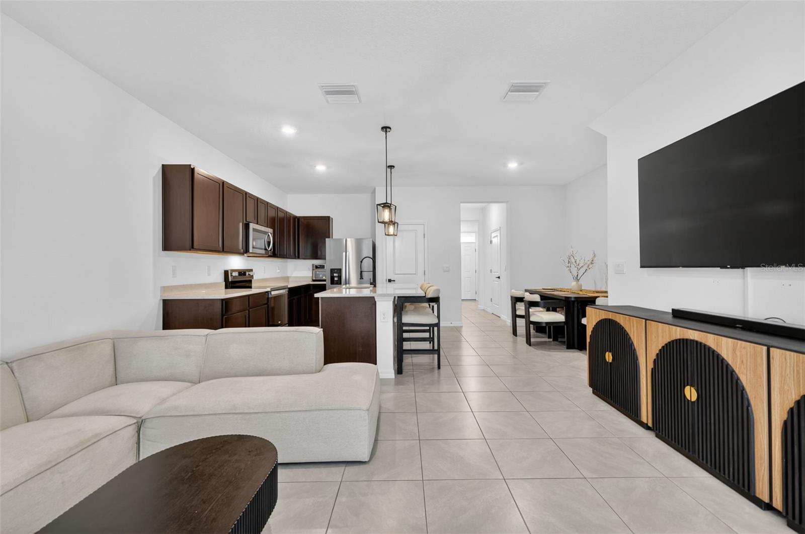 567 MANGROVE SHADE CIR, APOLLO BEACH, FL, 33572