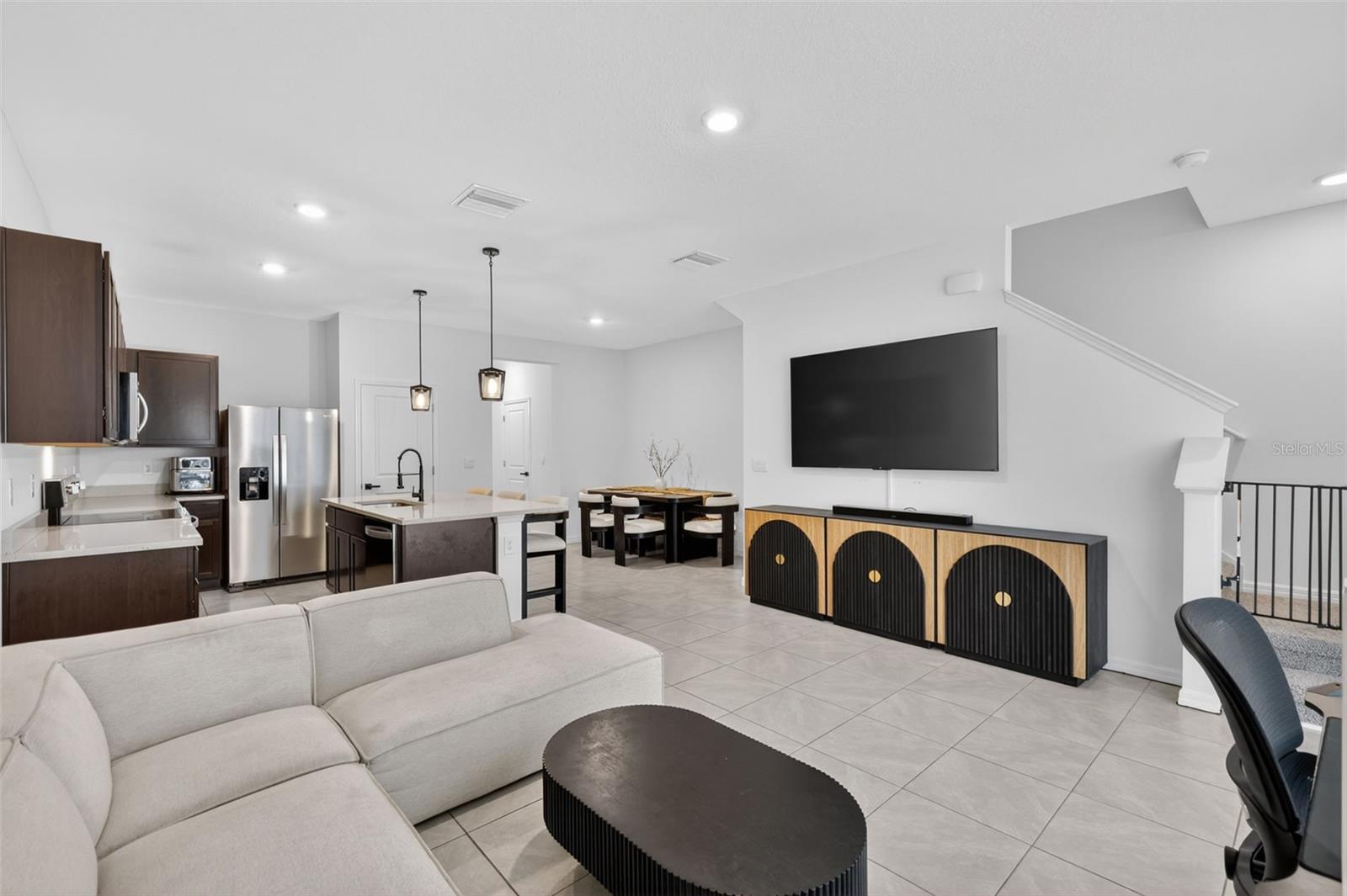 567 MANGROVE SHADE CIR, APOLLO BEACH, FL, 33572