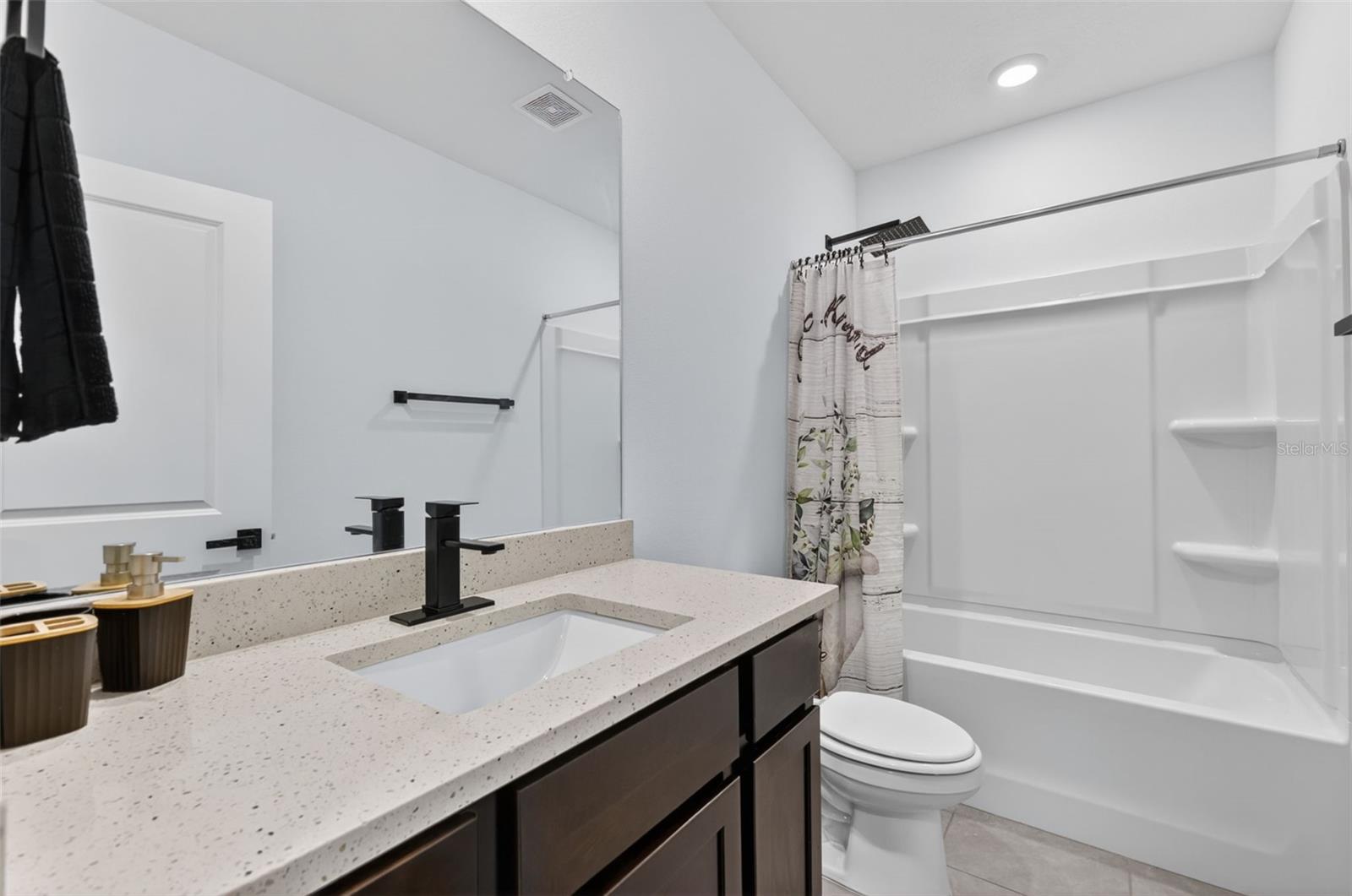 567 MANGROVE SHADE CIR, APOLLO BEACH, FL, 33572