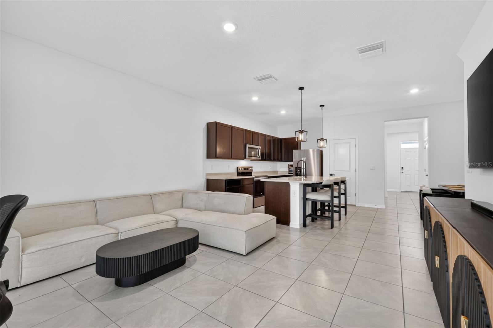 567 MANGROVE SHADE CIR, APOLLO BEACH, FL, 33572