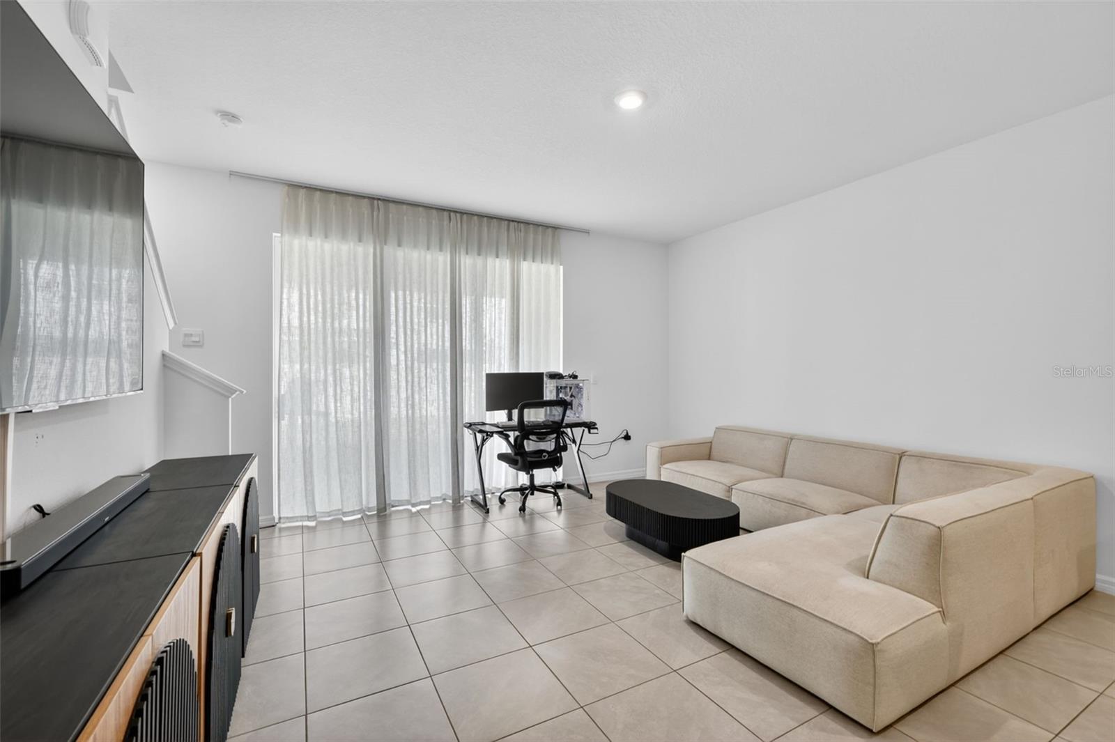 567 MANGROVE SHADE CIR, APOLLO BEACH, FL, 33572