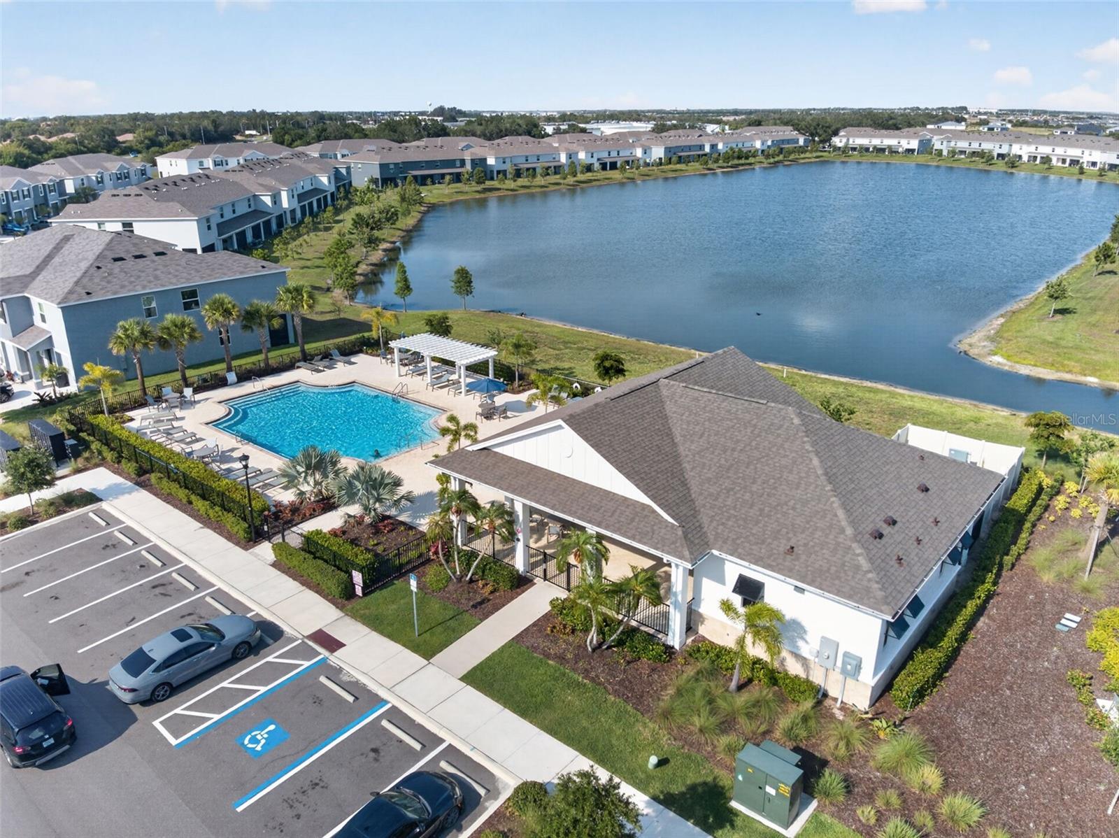 567 MANGROVE SHADE CIR, APOLLO BEACH, FL, 33572