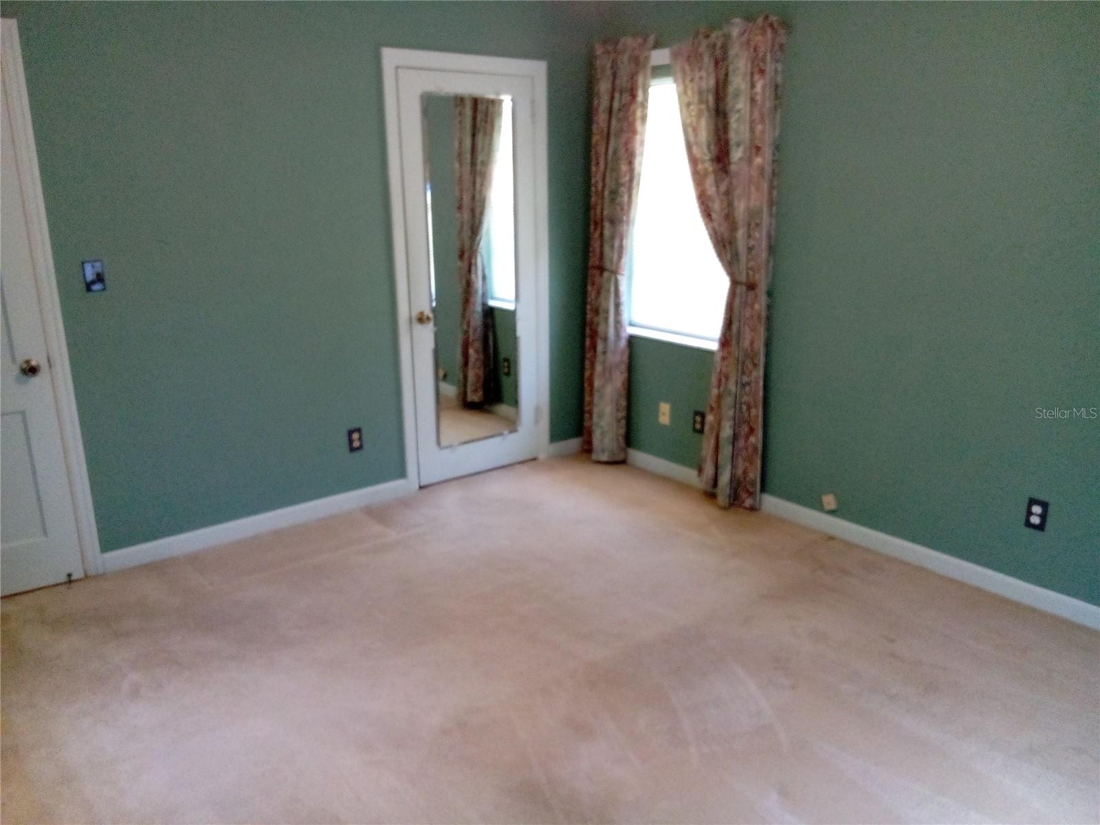 906 OAK DR, LEESBURG, FL, 34748