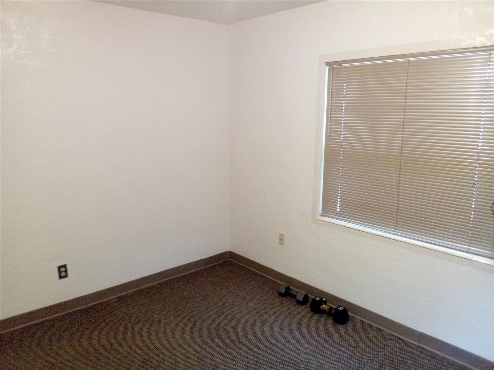 906 OAK DR, LEESBURG, FL, 34748
