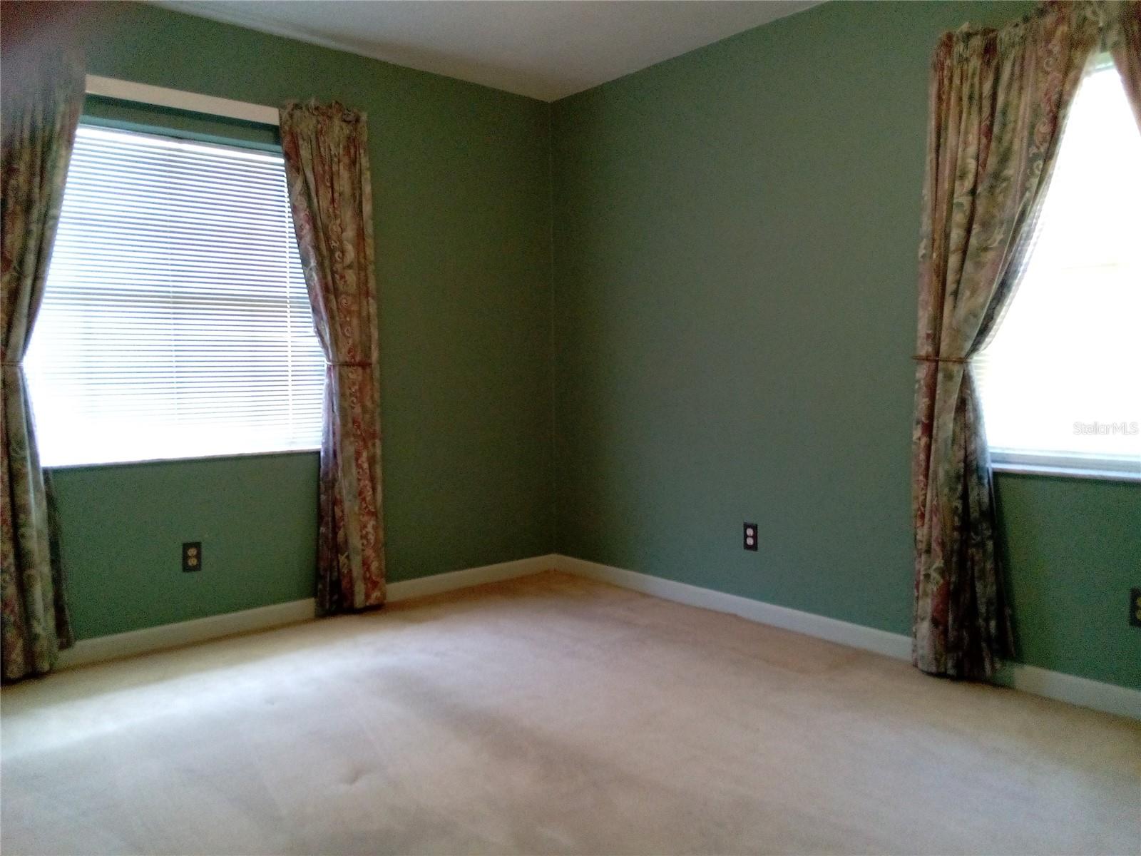 906 OAK DR, LEESBURG, FL, 34748