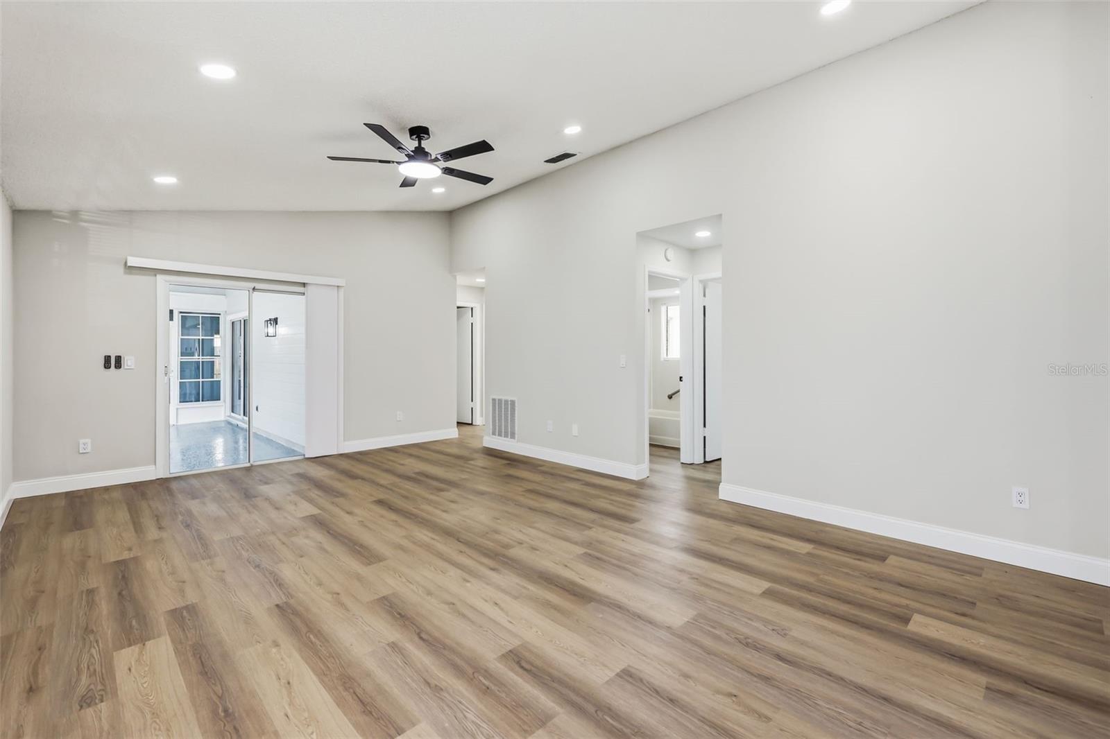 106 LAMPLIGHTER DR, SANFORD, FL, 32771