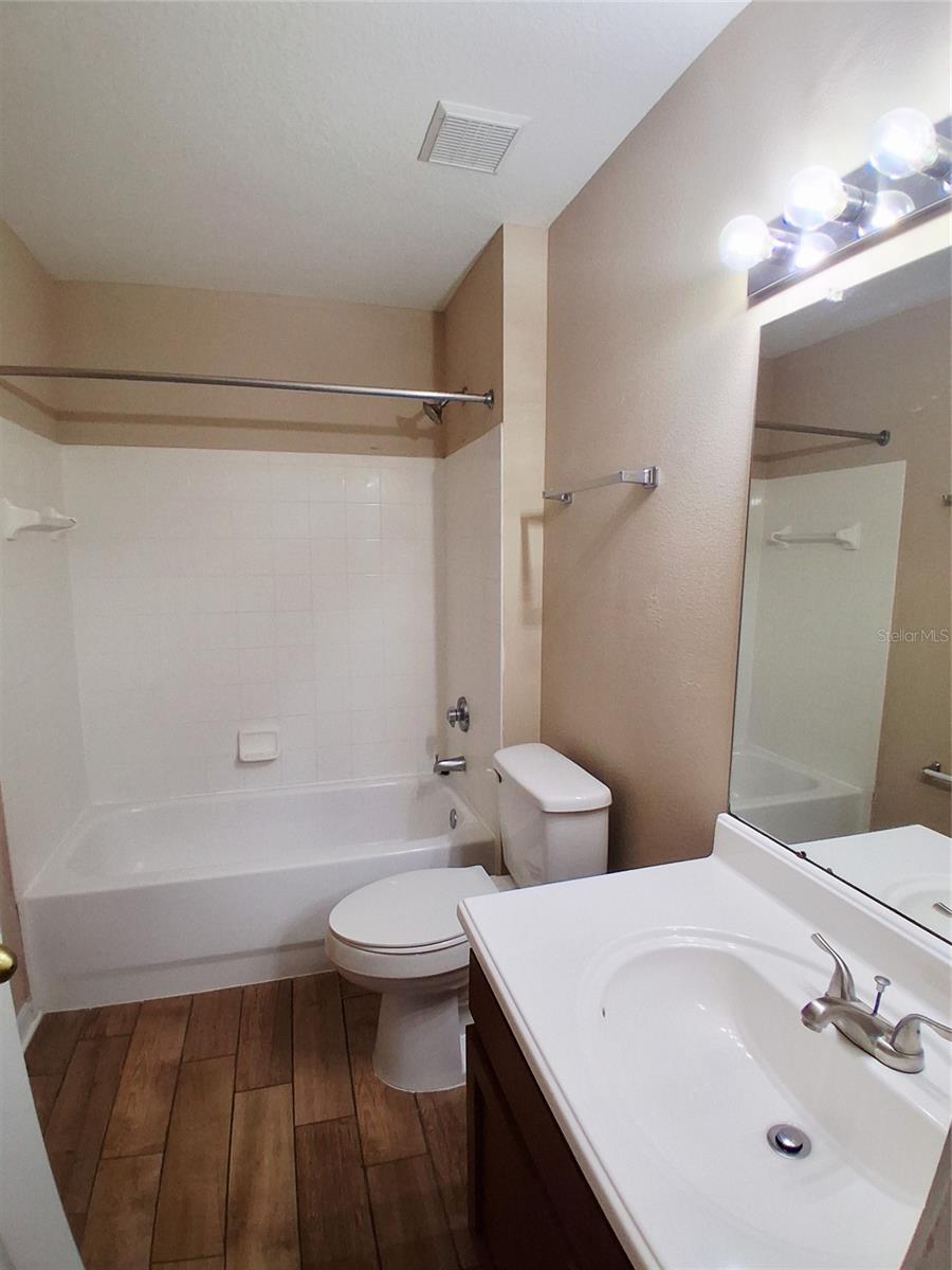 9020 LAKE CHASE ISLAND WAY #9020, TAMPA, FL, 33626