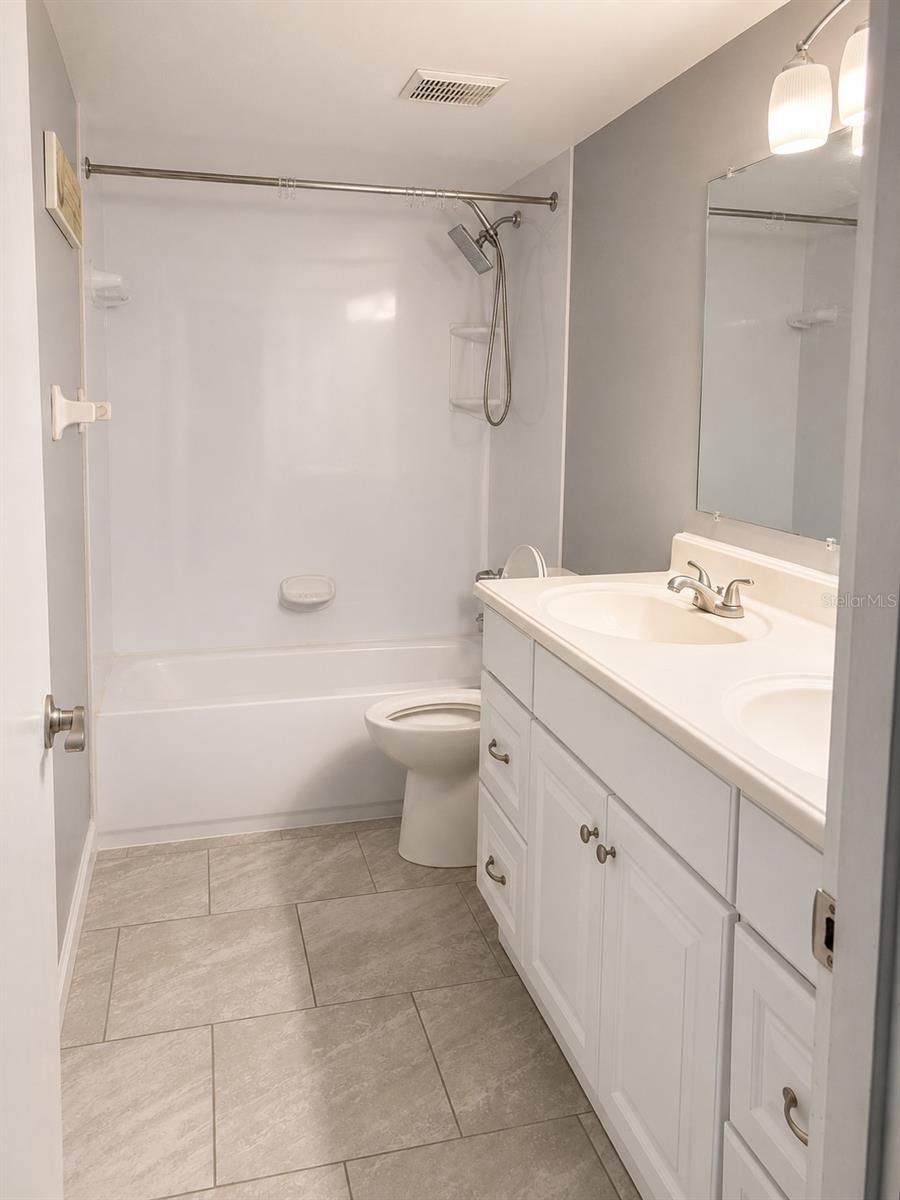 400 AUBURN DR #3, DAYTONA BEACH, FL, 32118