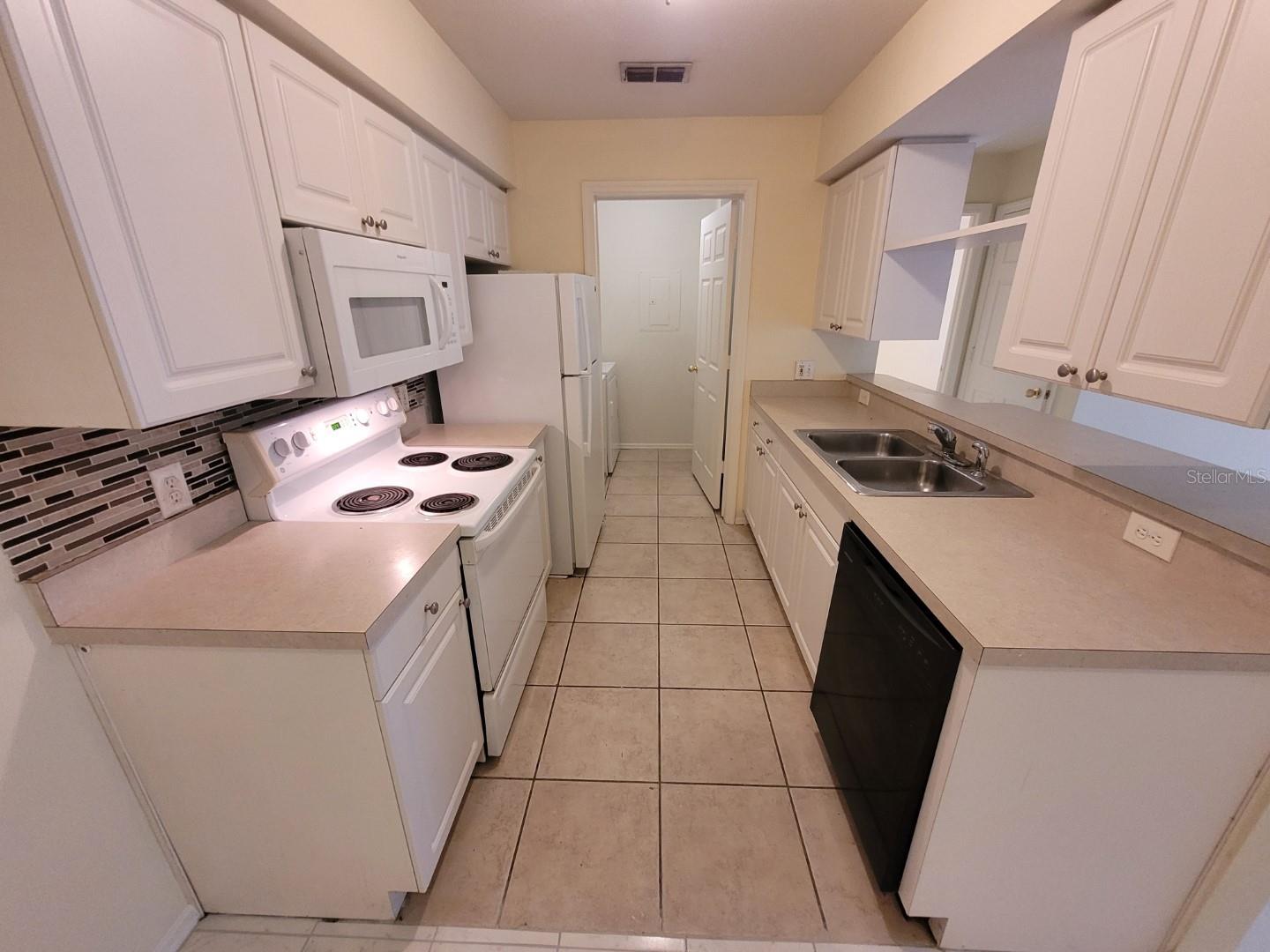 36321 STONEWOOD LN #103, ZEPHYRHILLS, FL, 33541