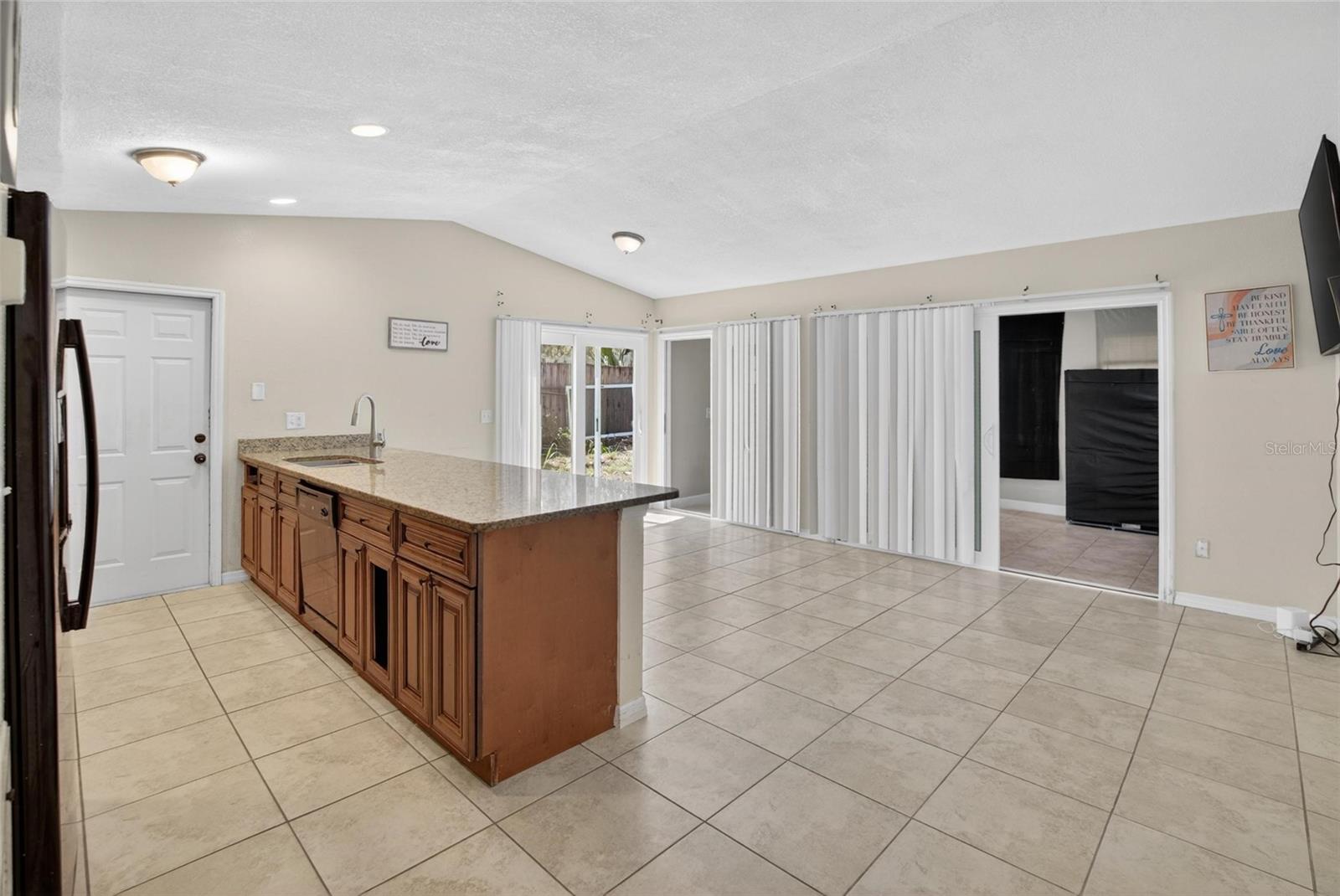 7606 LEON AVE, TAMPA, FL, 33637