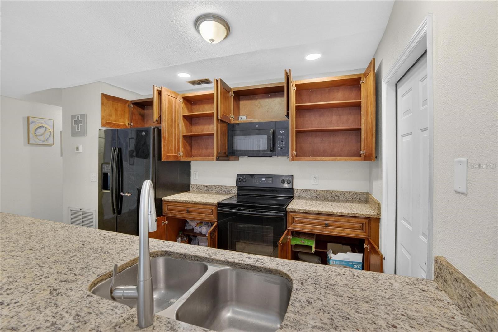 7606 LEON AVE, TAMPA, FL, 33637